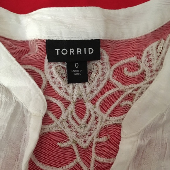 Torrid White Beaded Lace Button Down Size 0 Large - Picture 7 of 8